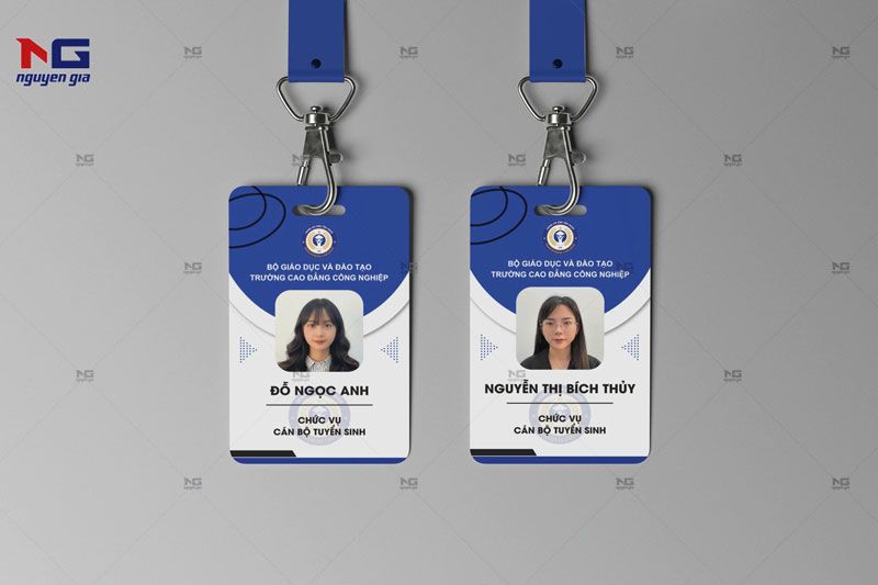 thẻ nhân viên
