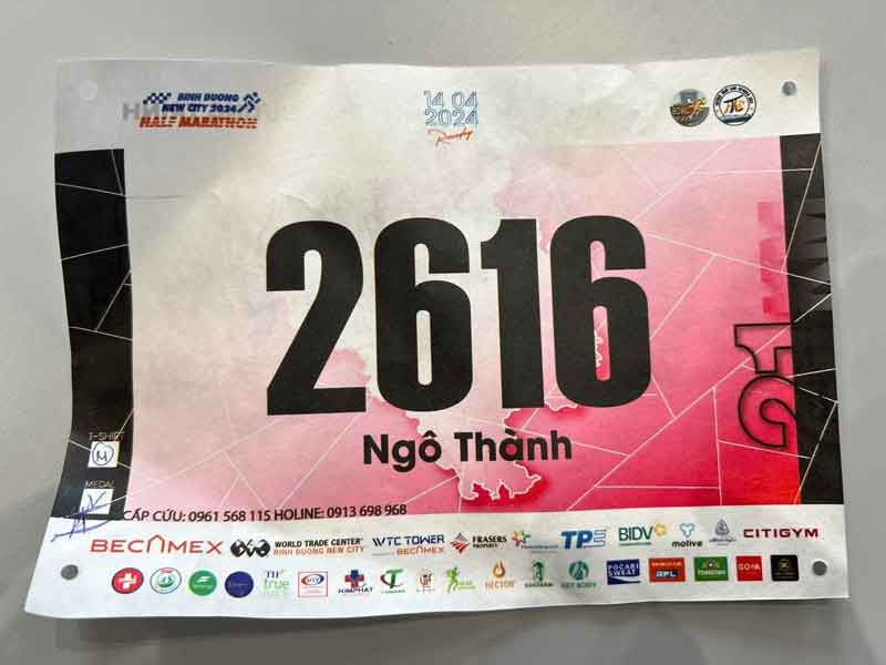 In BIB sự kiện chạy bộ marathon