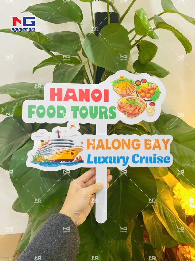 mẫu hashtag cầm tay giá rẻ