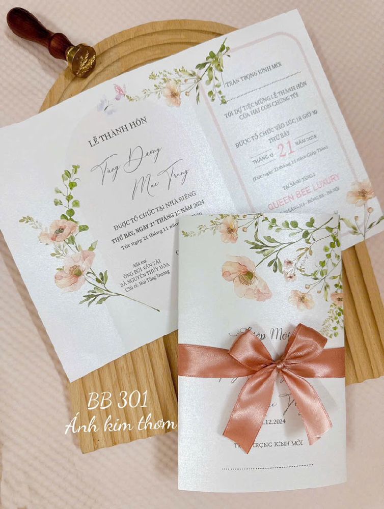 mẫu thiệp cưới theo phôi có sẵn