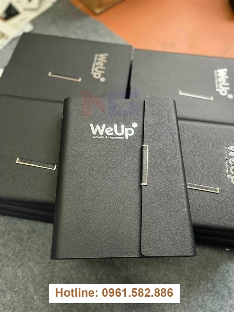 mẫu sổ bìa da đen của công ty Weup đẹp sang trọng